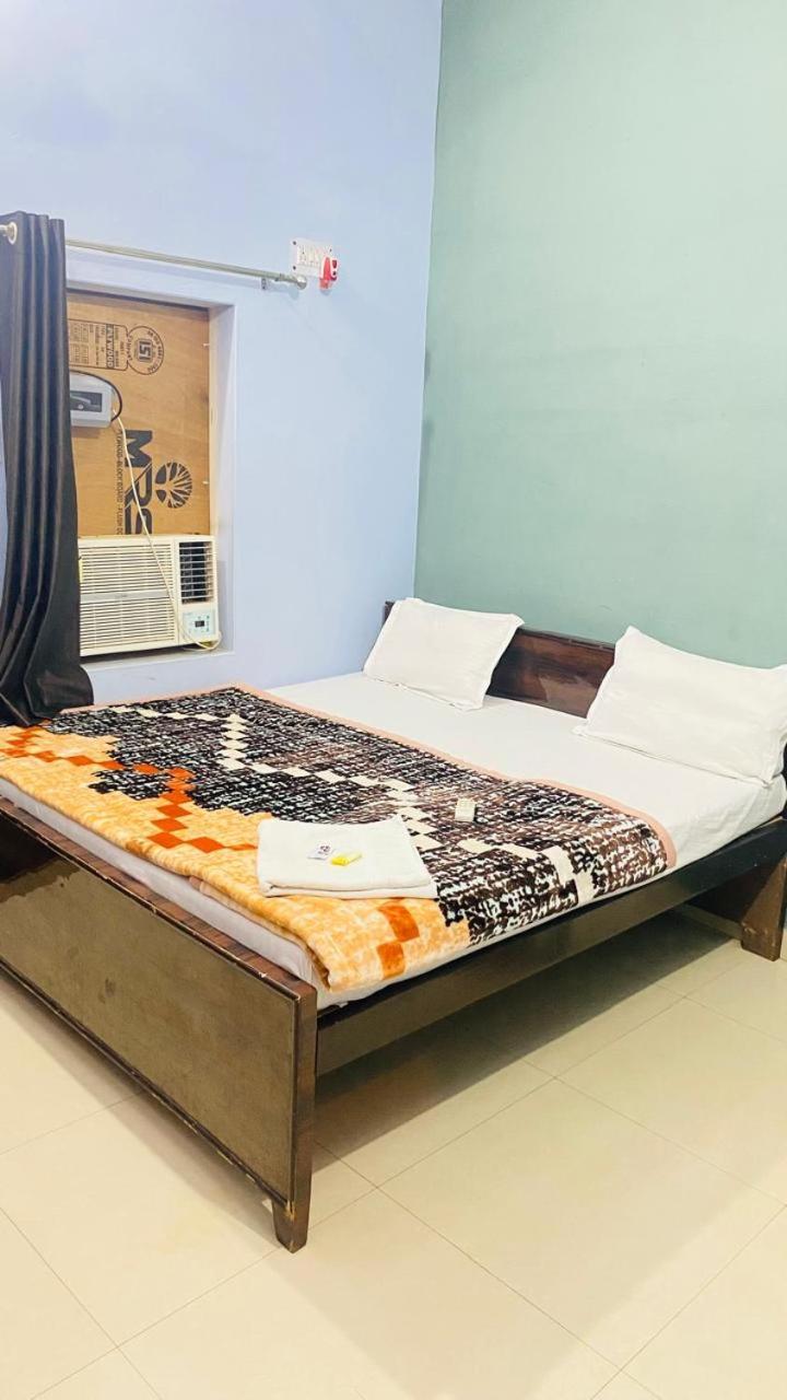 Ram Paying Guest House & Hostel Near By Krishna Janmabhoomi Матхура Экстерьер фото
