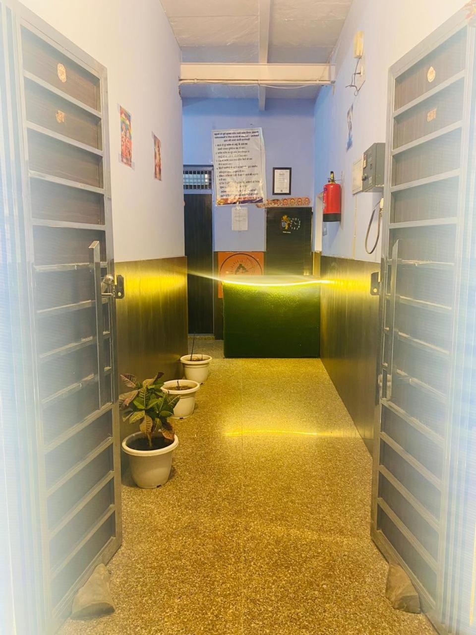 Ram Paying Guest House & Hostel Near By Krishna Janmabhoomi Матхура Экстерьер фото